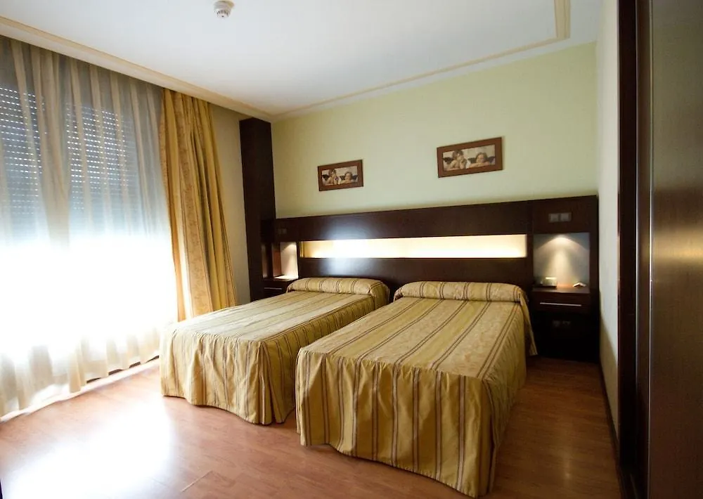 Hotel Los 5 Pinos Madrid 3*,  Spagna