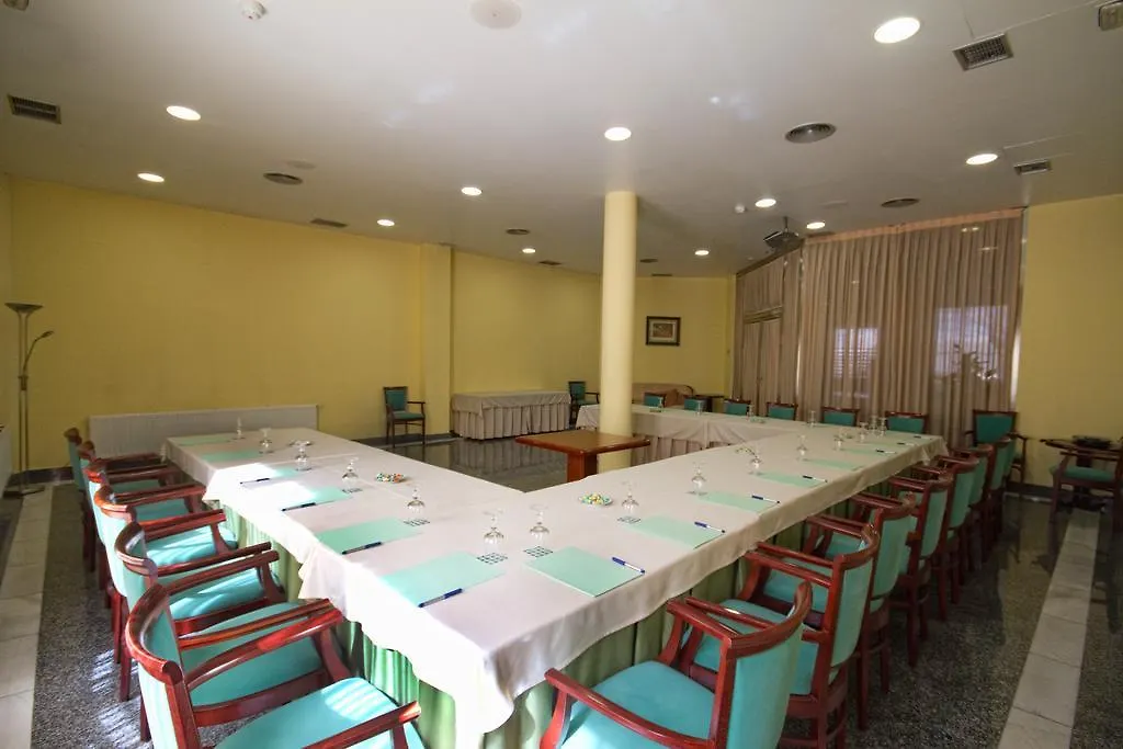 Hotel Los 5 Pinos Madrid 3*,