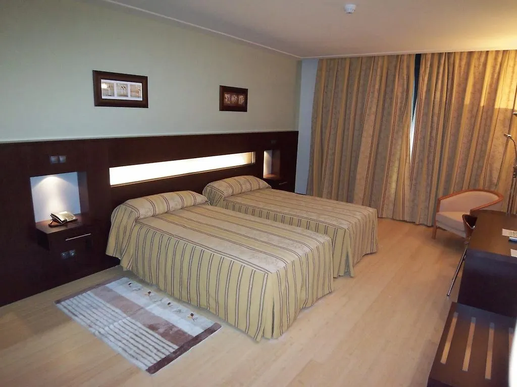 Hotel Los 5 Pinos Madrid 3*,